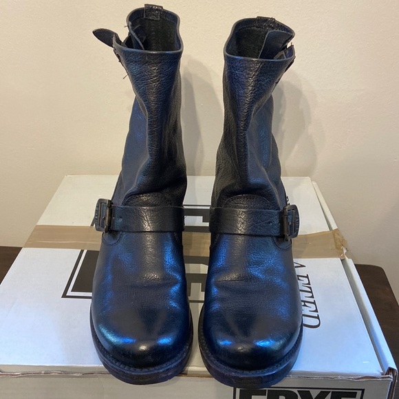 FRYE Veronica Shortie Black Booties - like new, size 7.5 - Picture 2 of 7